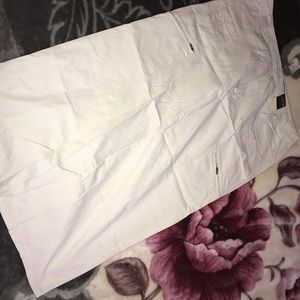 🍯LONG CREAM SKIRT WITH ZIPPERS & POCKETS💛